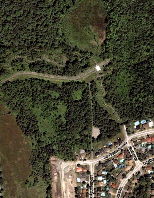 Google Satellite View of Taché Gardens Woods